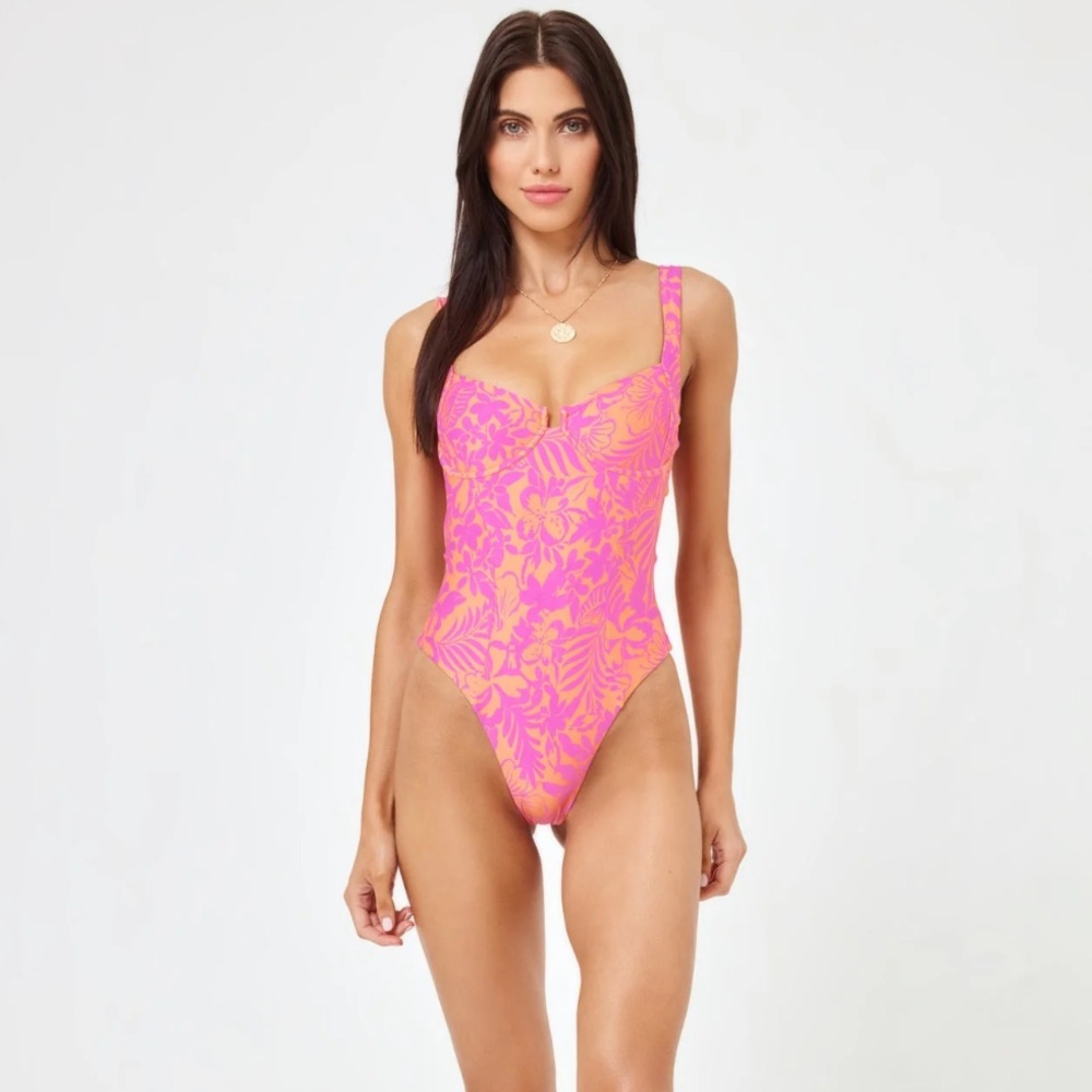 Never worn NWT- L*Space Printed Kendall One Piece in XL - color Path to Paradise